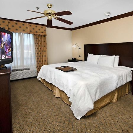 Hampton Inn אשבורו מראה חיצוני תמונה