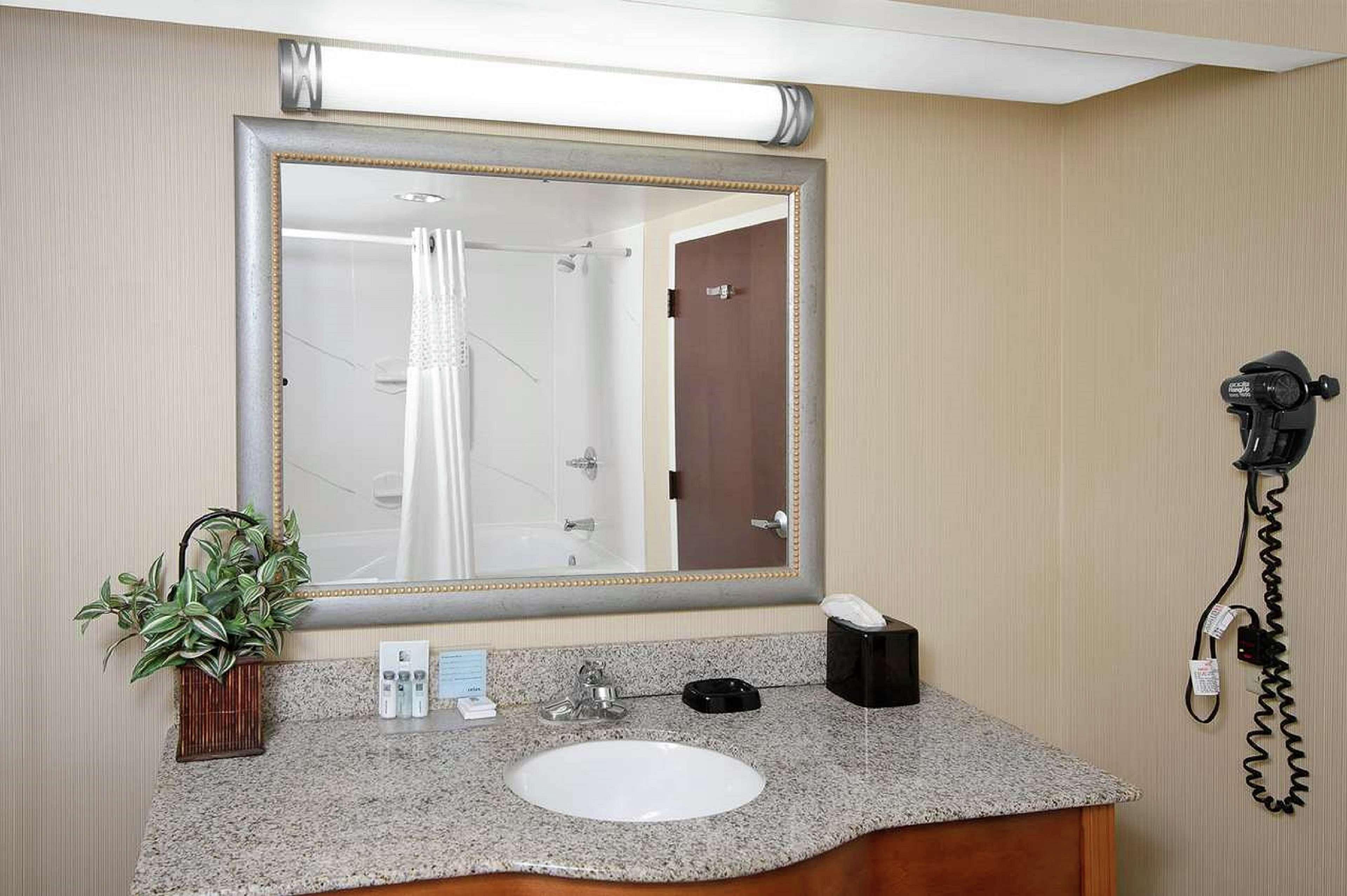 Hampton Inn אשבורו מראה חיצוני תמונה