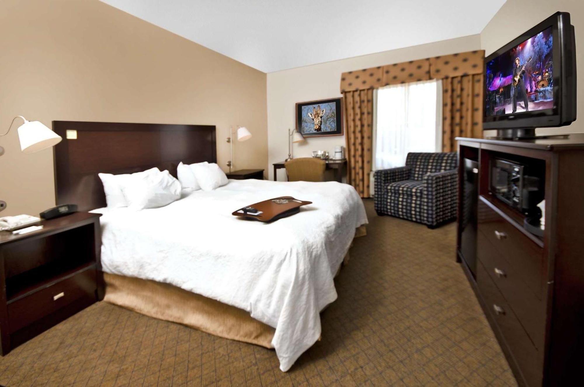 Hampton Inn אשבורו מראה חיצוני תמונה