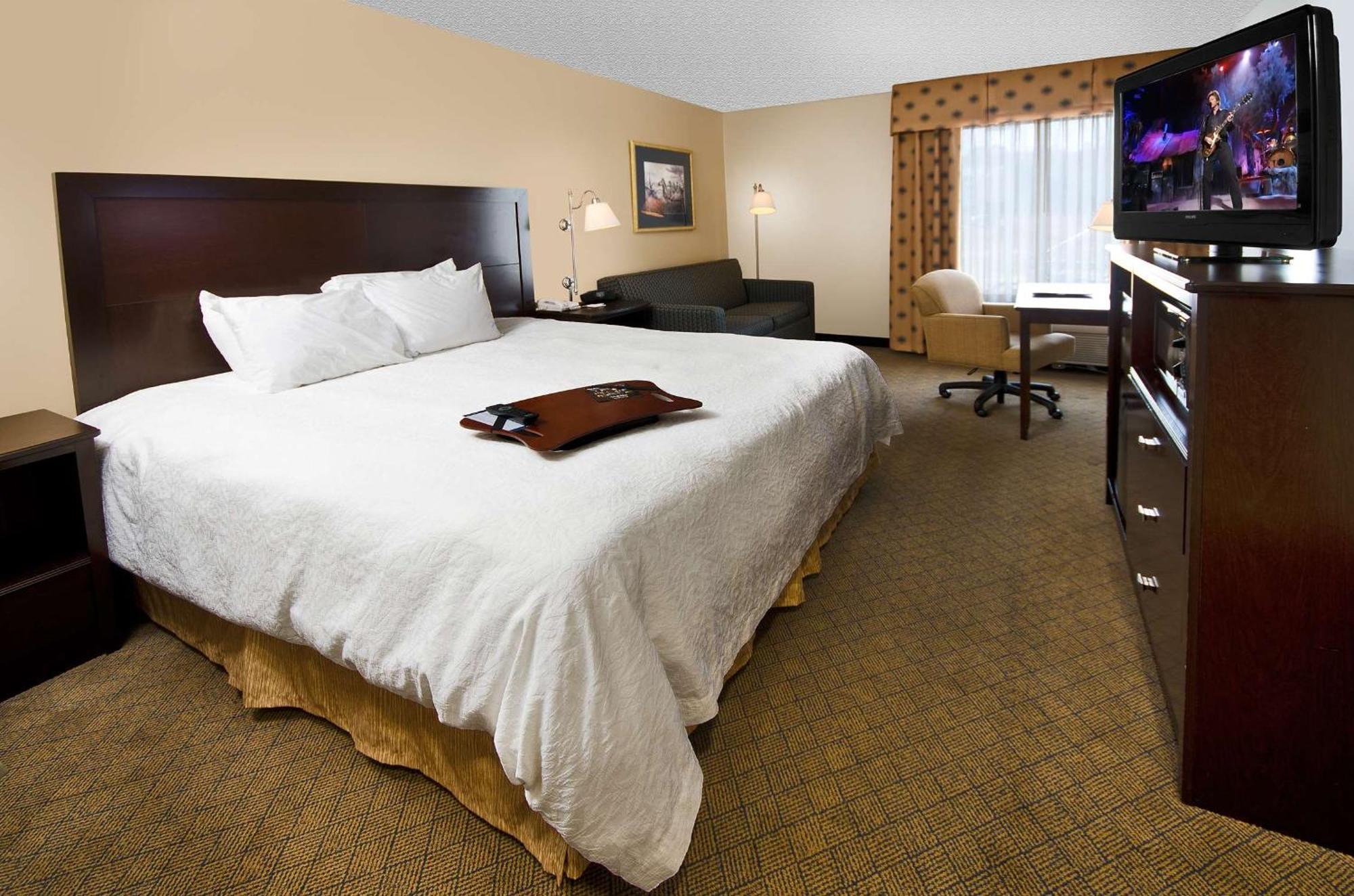 Hampton Inn אשבורו מראה חיצוני תמונה