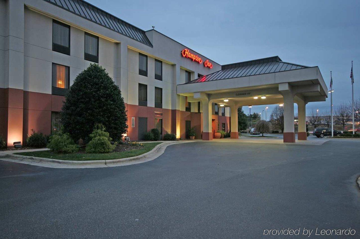 Hampton Inn אשבורו מראה חיצוני תמונה