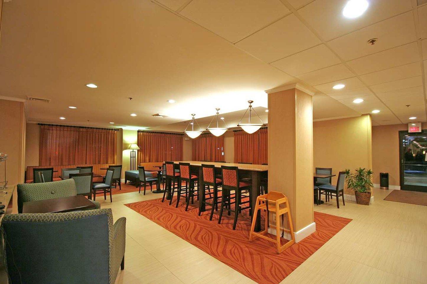 Hampton Inn אשבורו מראה חיצוני תמונה