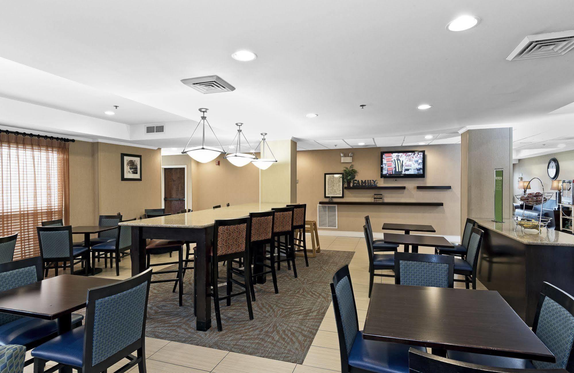 Hampton Inn אשבורו מראה חיצוני תמונה