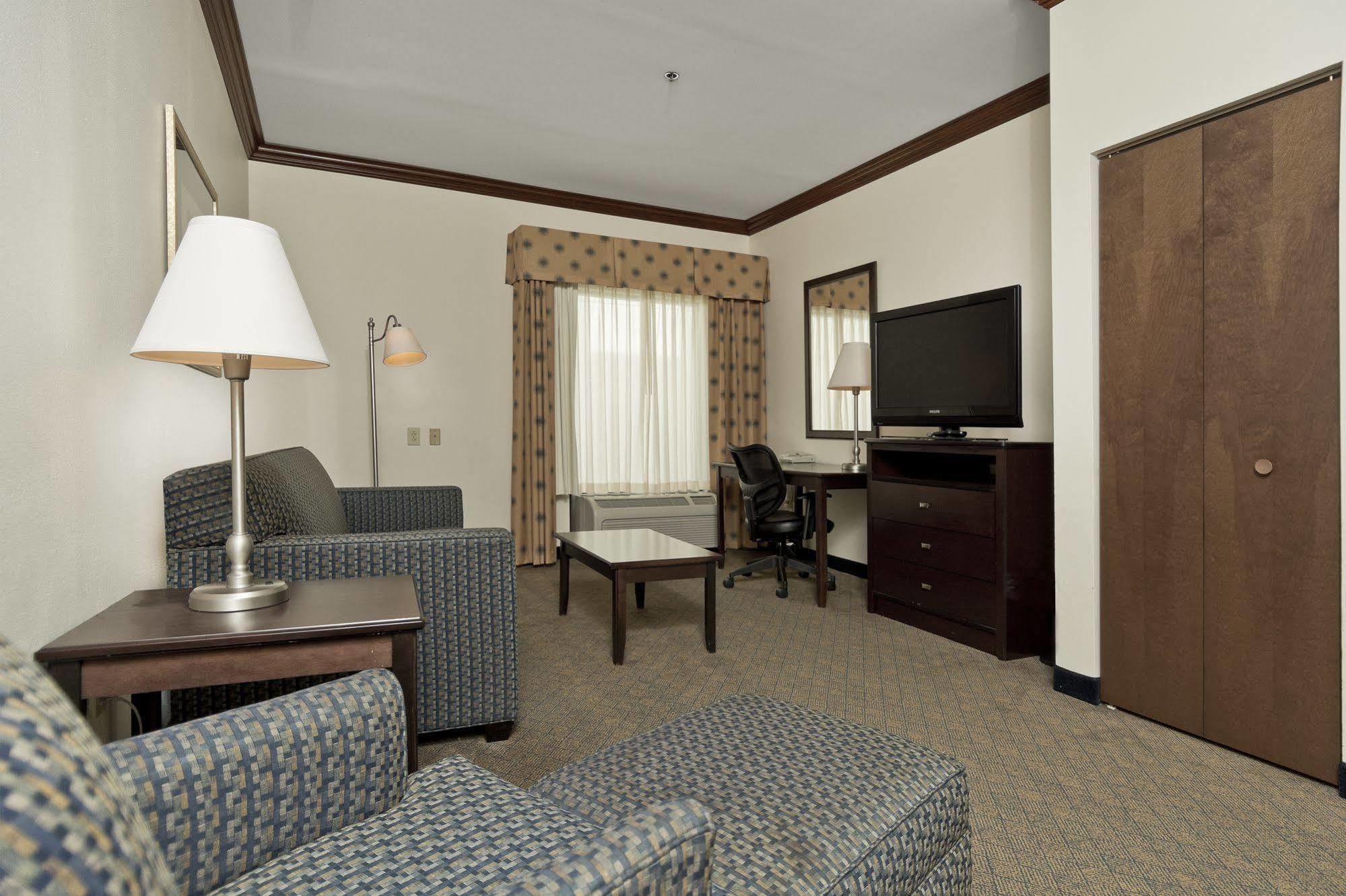 Hampton Inn אשבורו מראה חיצוני תמונה